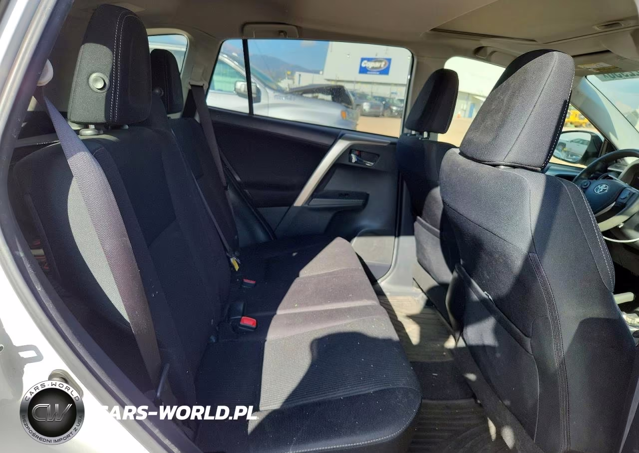2015 Toyota Rav4 Xle VIN:JTMRFREV8FD150521 - 10