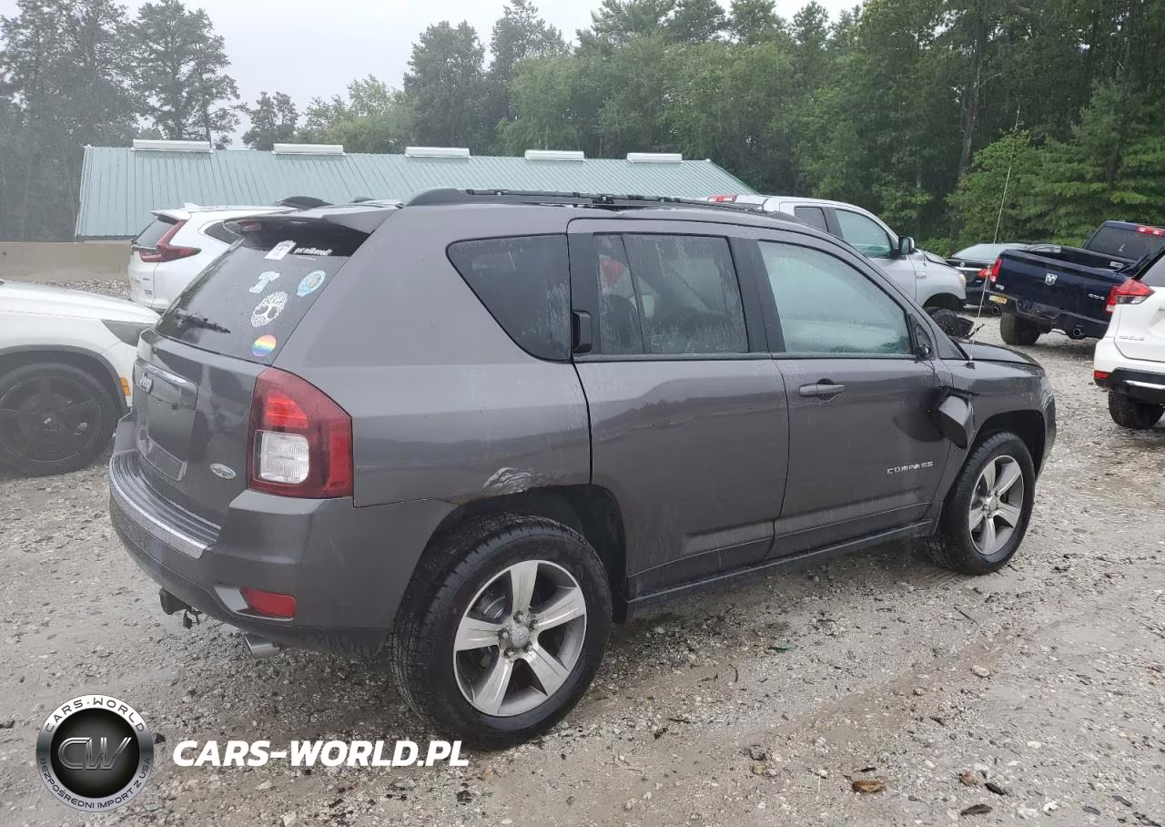 2016 Jeep Compass Latitude VIN:1C4NJDEB5GD654919 - 3