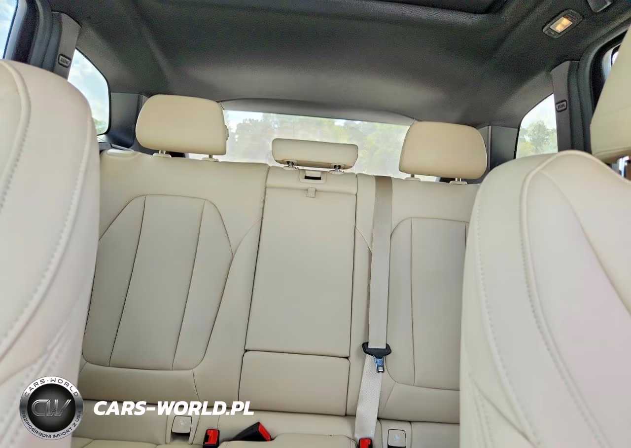 2020 BMW X3 xDrive30I VIN:5UXTY5C01L9B66981 - 10