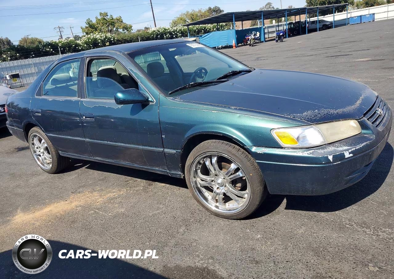 1998 Toyota Camry Le VIN:JT2BG22K5W0222971 - 4