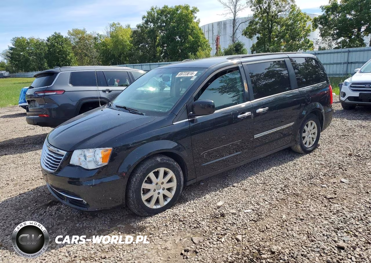 2015 Chrysler Town & Country Touring VIN:2C4RC1BG8FR710941 - 1