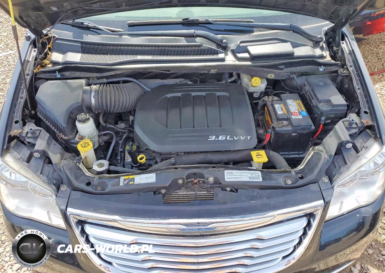 2015 Chrysler Town & Country Touring VIN:2C4RC1BG8FR710941 - 12