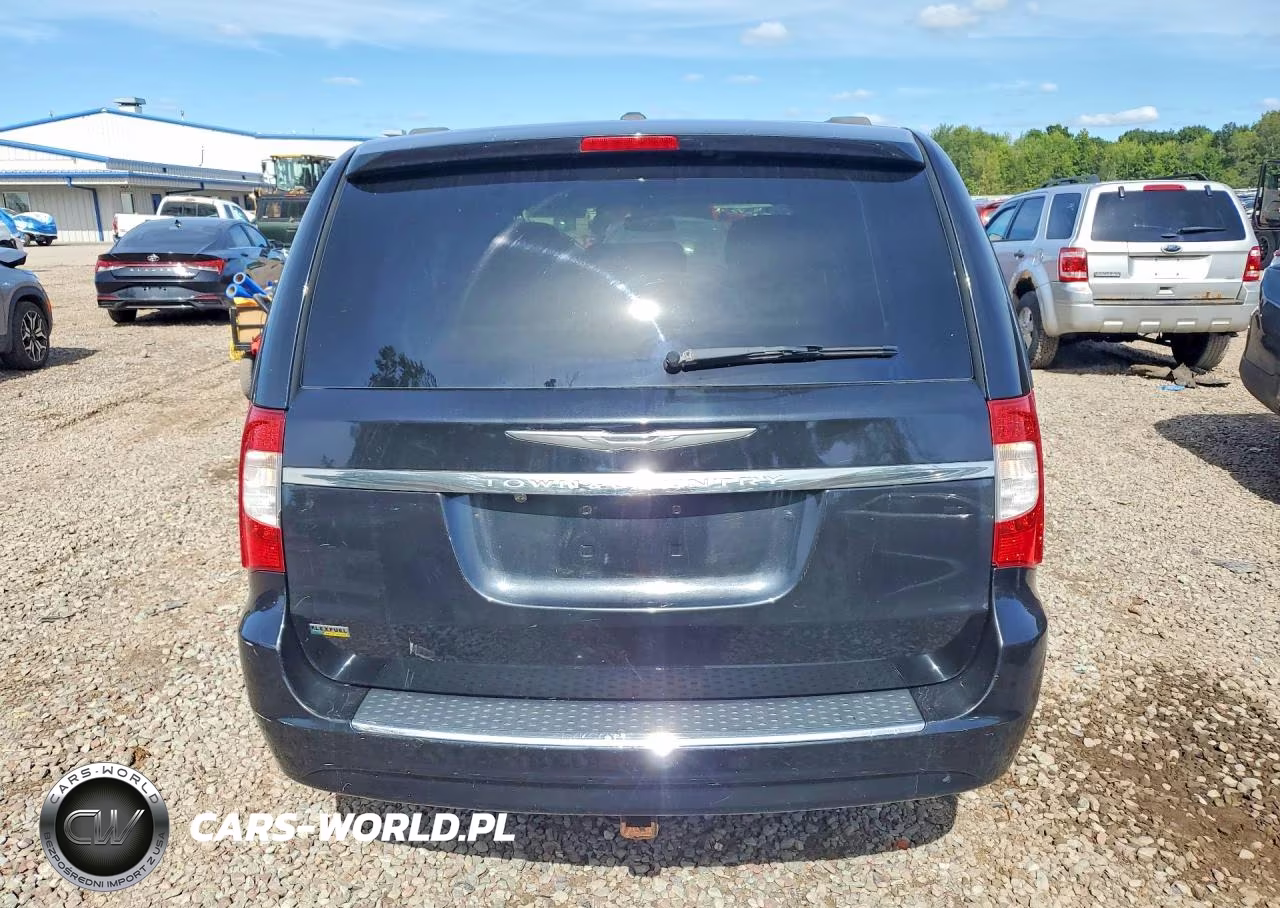 2015 Chrysler Town & Country Touring VIN:2C4RC1BG8FR710941 - 6
