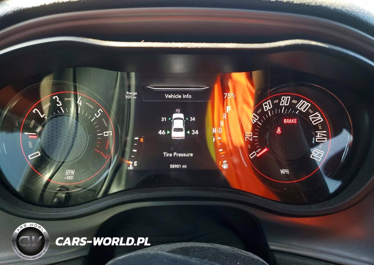 2023 Dodge Challenger Sxt VIN:2C3CDZAG1PH549606 - 9