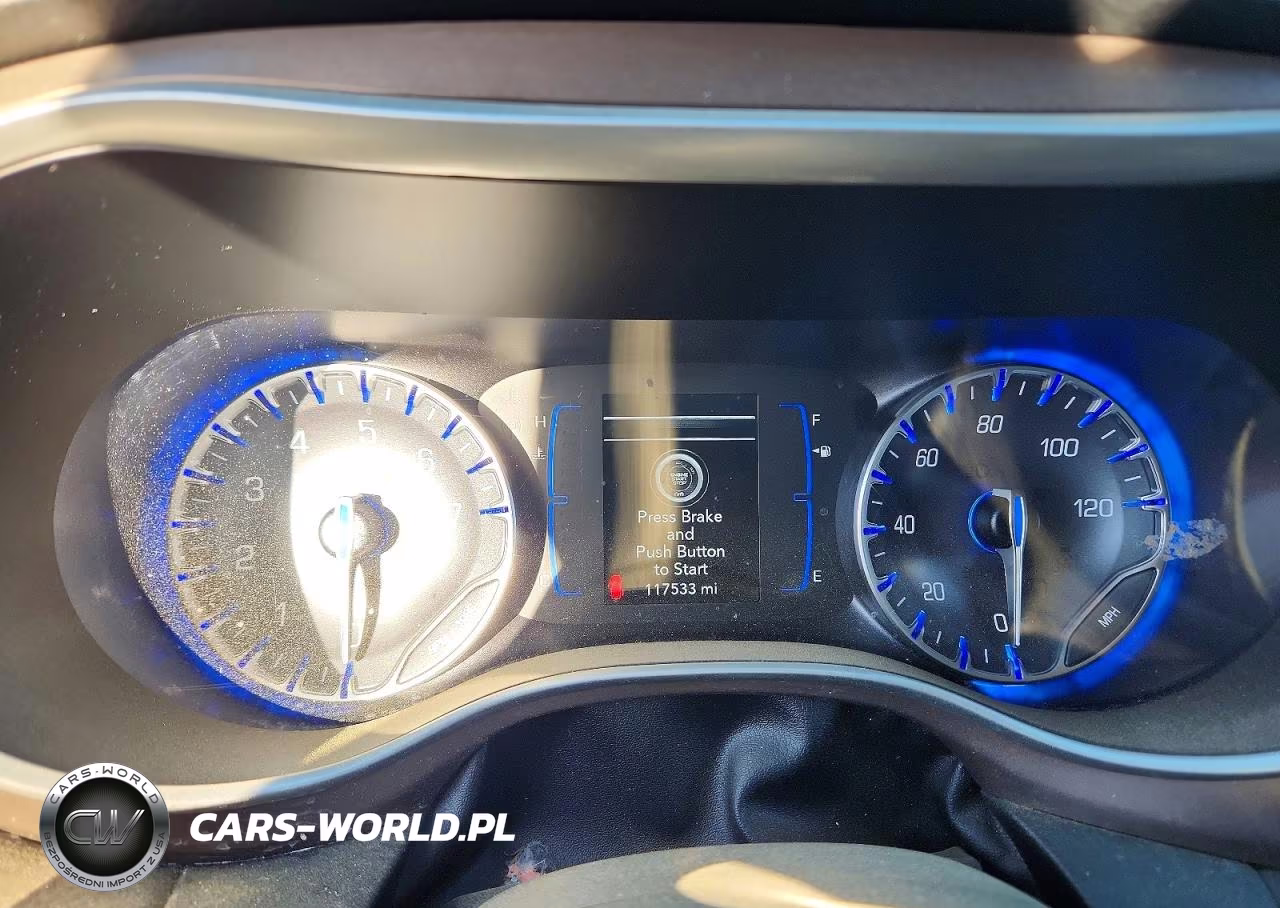 2019 Chrysler Pacifica Touring L VIN:2C4RC1BG9KR650971 - 9
