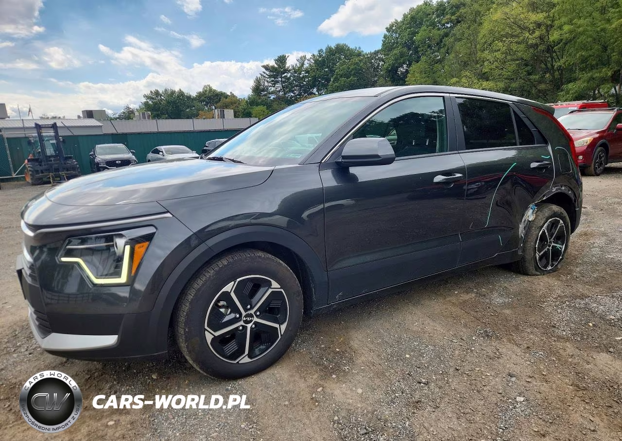 2026 Kia Niro Lx VIN:KNDCP3LE0T5329130 - 1