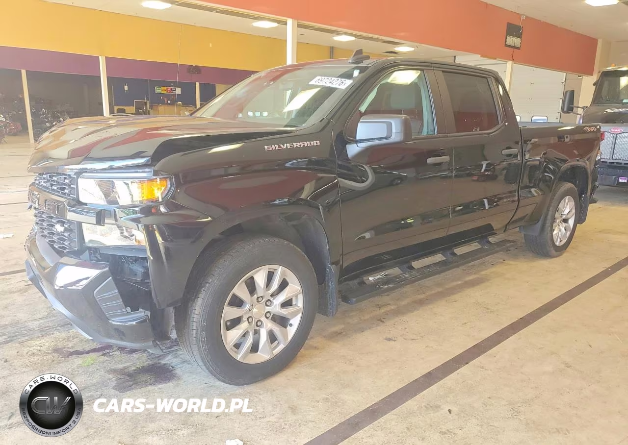 2021 Chevrolet Silverado K1500 Custom