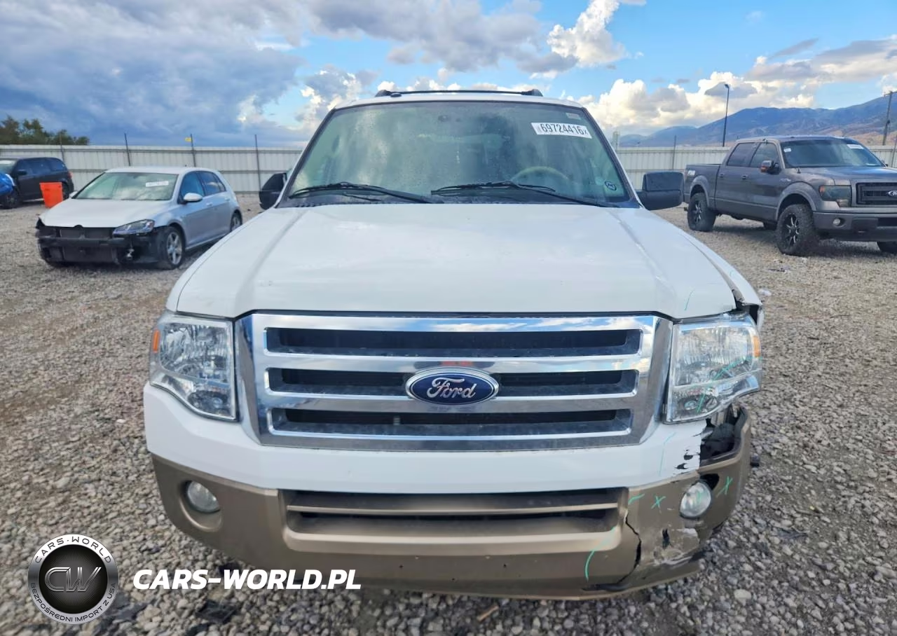 2013 Ford Expedition Xlt VIN:1FMJU1J55DEF16819 - 5