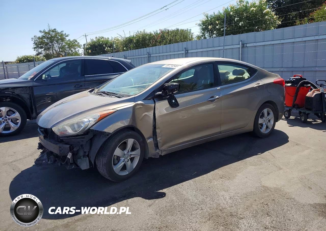 2013 Hyundai Elantra Gls