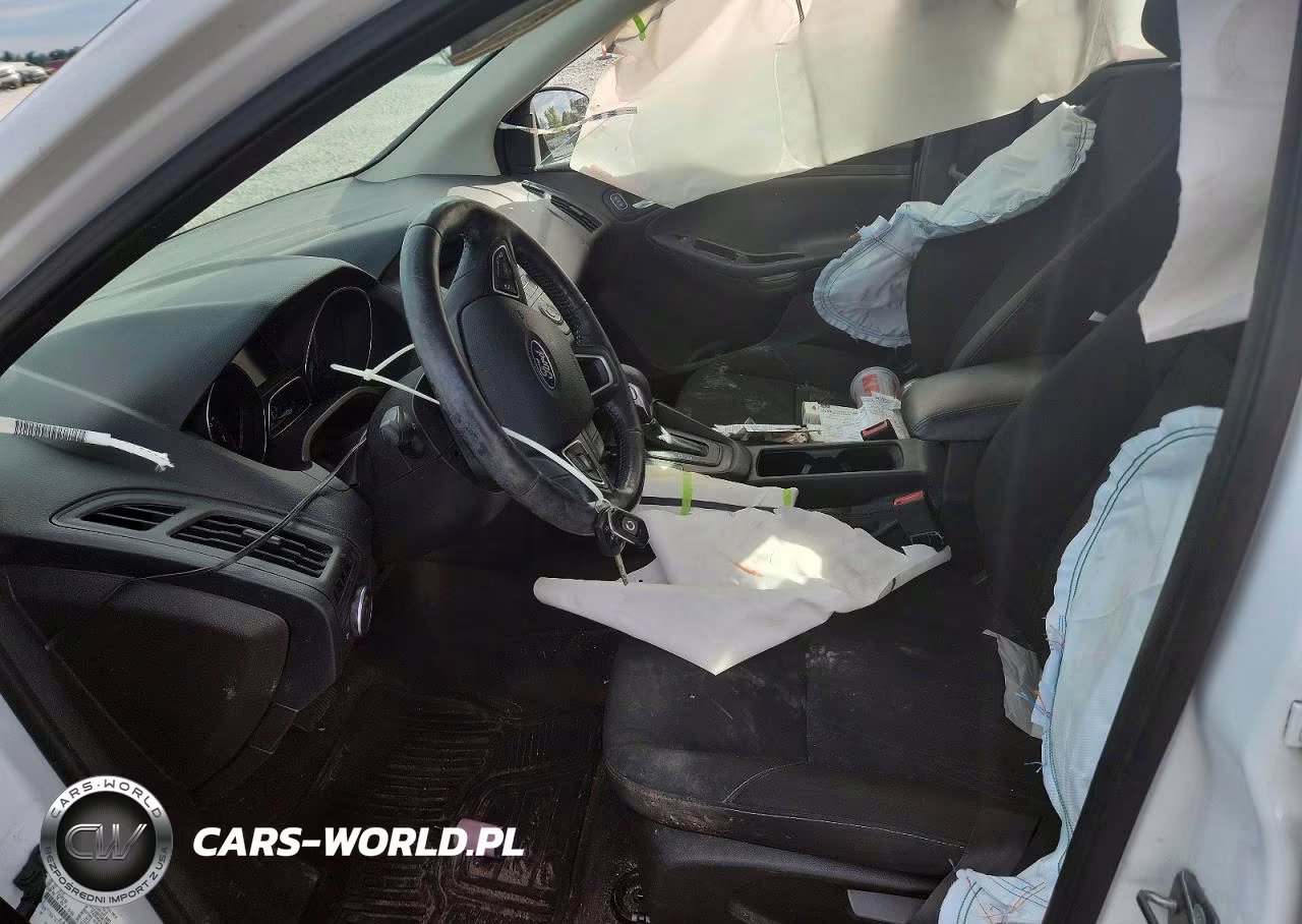 2018 Ford Focus Se VIN:1FADP3K25JL258713 - 7