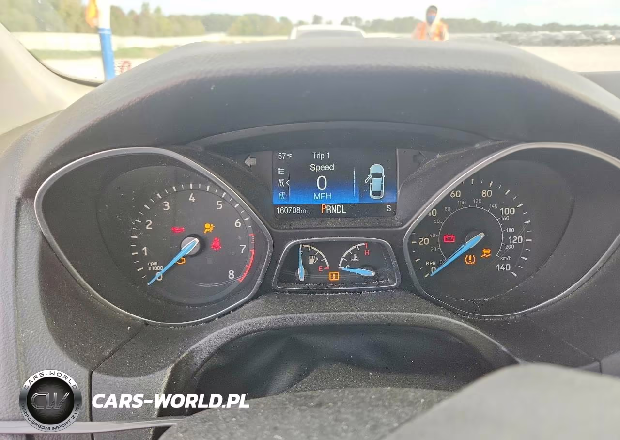 2018 Ford Focus Se VIN:1FADP3K25JL258713 - 9