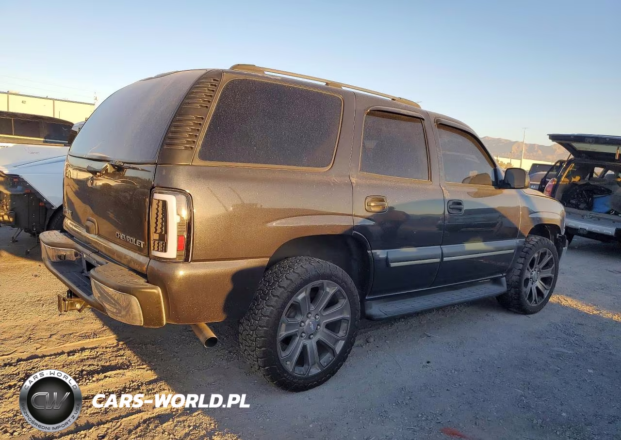 2004 Chevrolet Tahoe K1500 VIN:1GNEK13Z84J165155 - 3