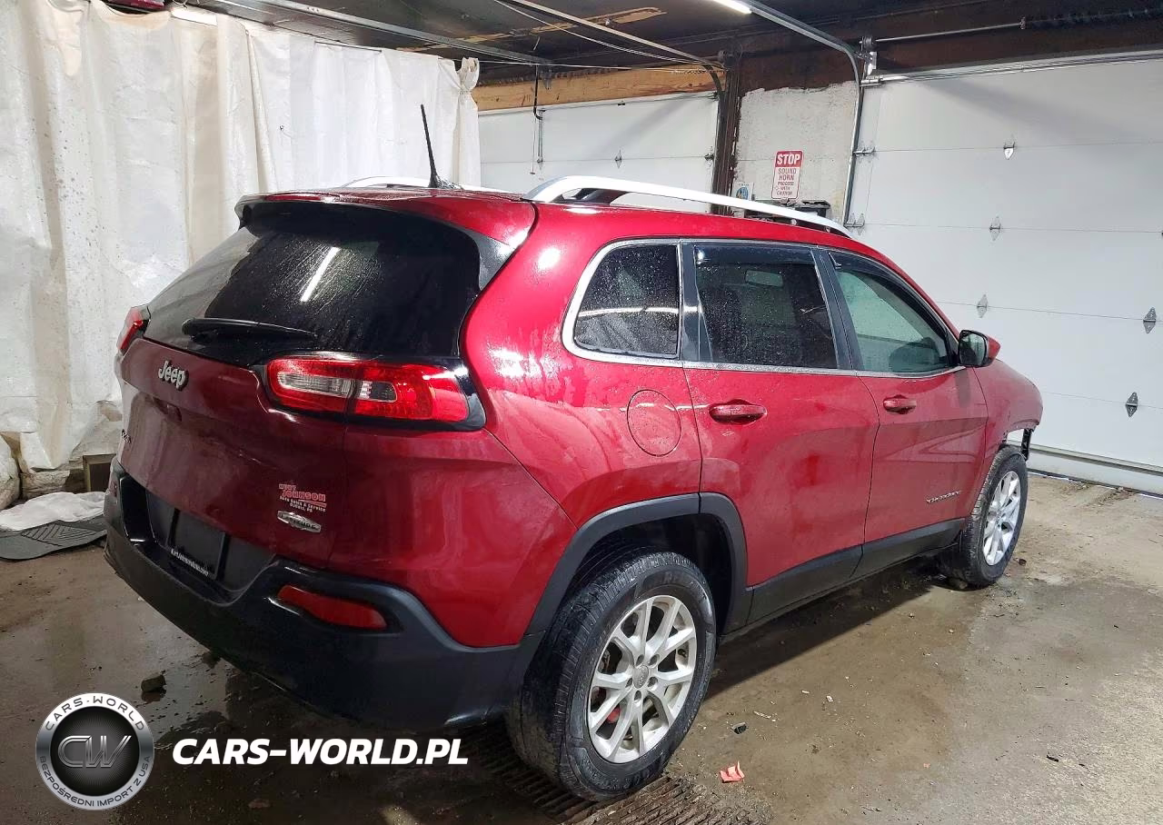 2017 Jeep Cherokee Latitude VIN:1C4PJMCB0HW594176 - 3