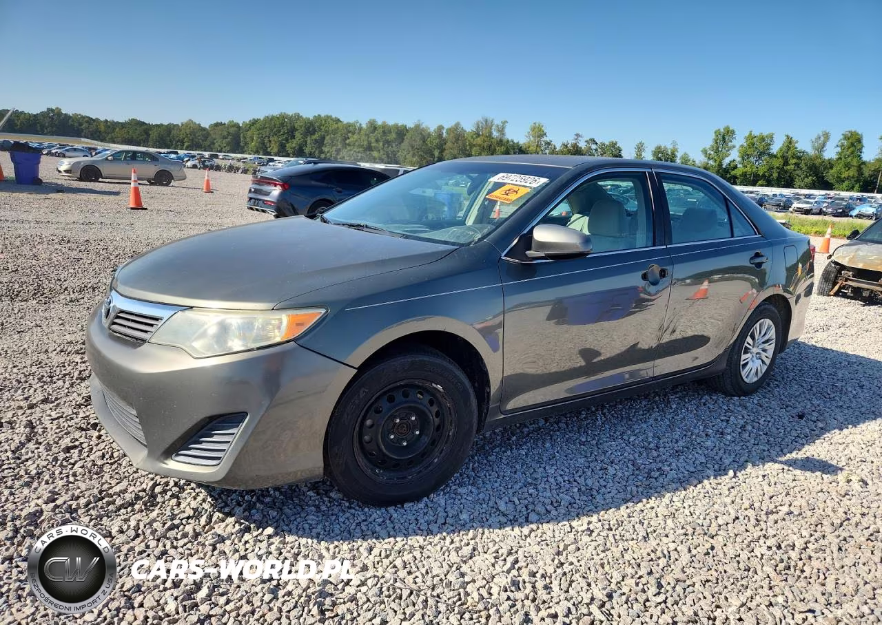2012 Toyota Camry L – zdjęcie 1 z 12