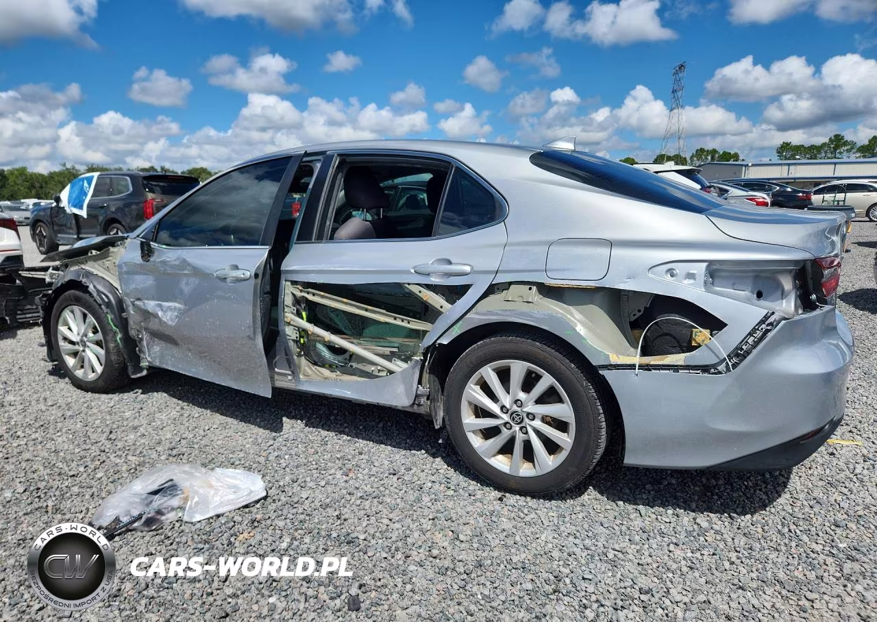 2021 Toyota Camry Le VIN:4T1C11AK7MU587078 - 2