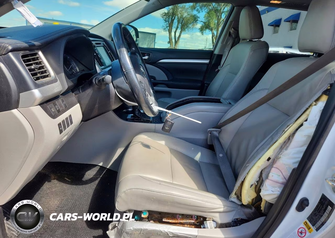 2019 Toyota Highlander Xle VIN:5TDJZRFH9KS573233 - 7