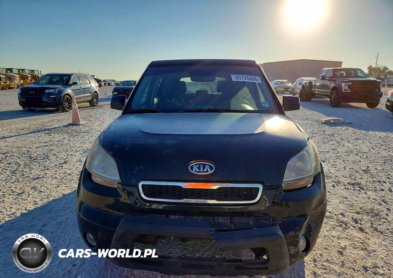 2011 Kia Soul + VIN:KNDJT2A28B7219421 - 5