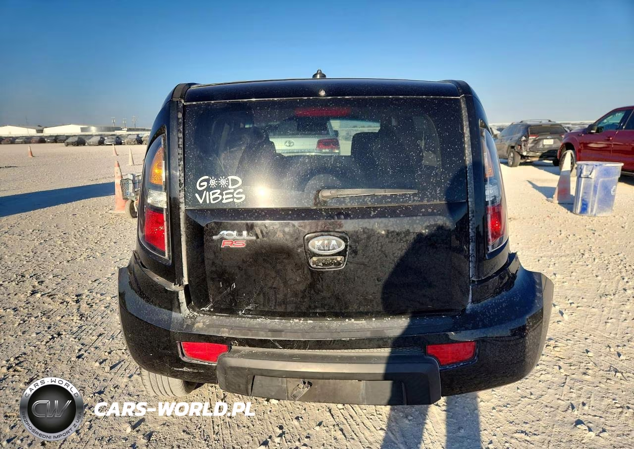 2011 Kia Soul + VIN:KNDJT2A28B7219421 - 6