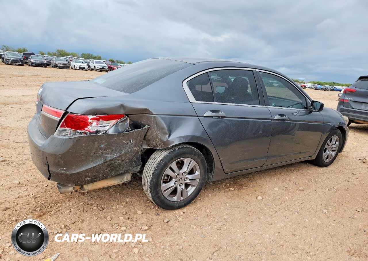 2011 Honda Accord Lxp VIN:1HGCP2F40BA089047 - 3