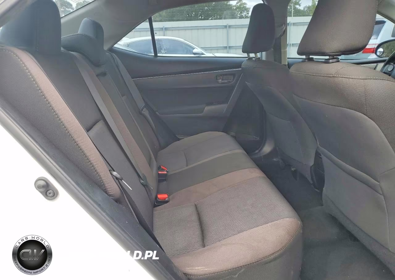 2017 Toyota Corolla Le VIN:5YFBURHE5HP585225 - 10