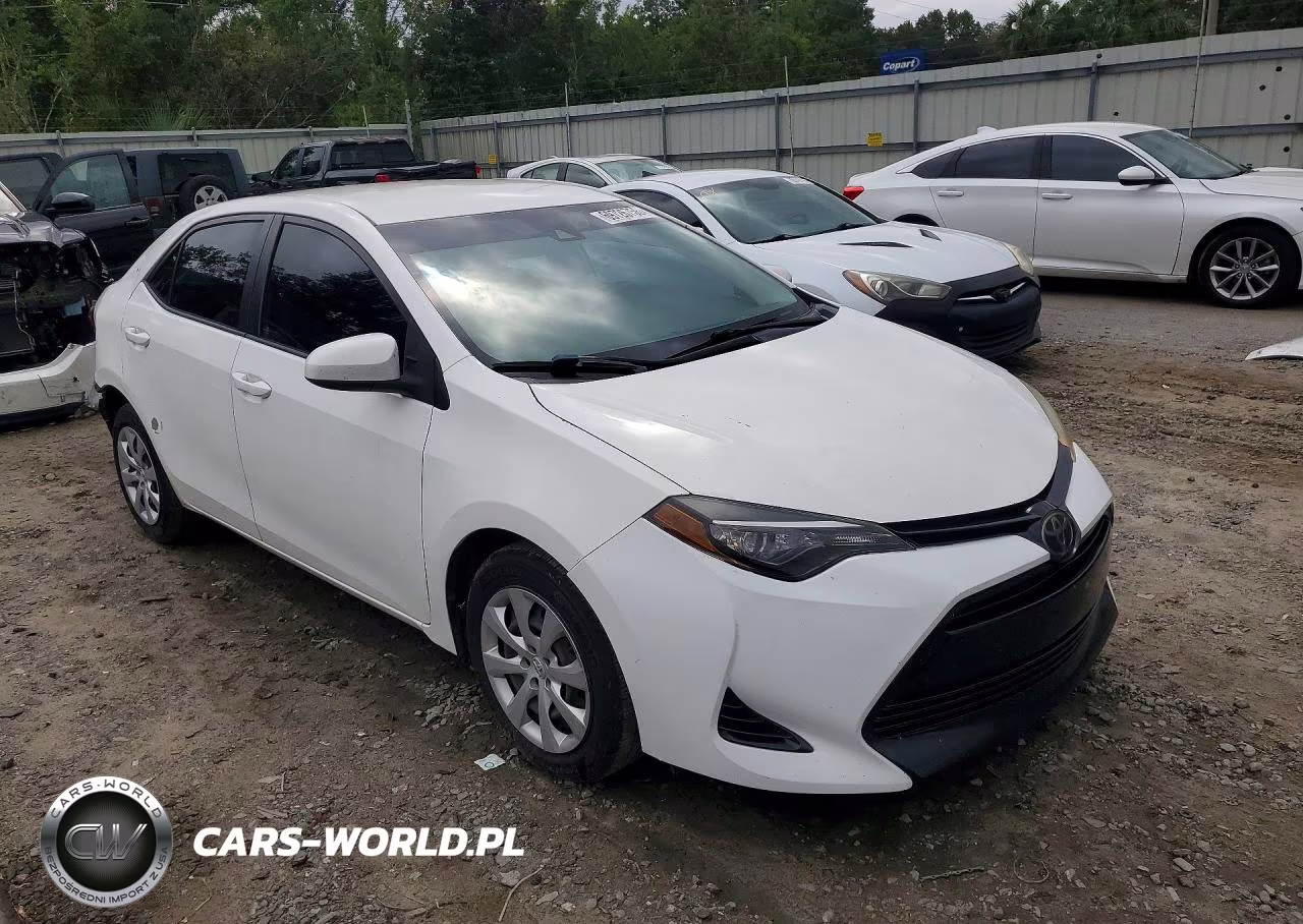 2017 Toyota Corolla Le VIN:5YFBURHE5HP585225 - 4