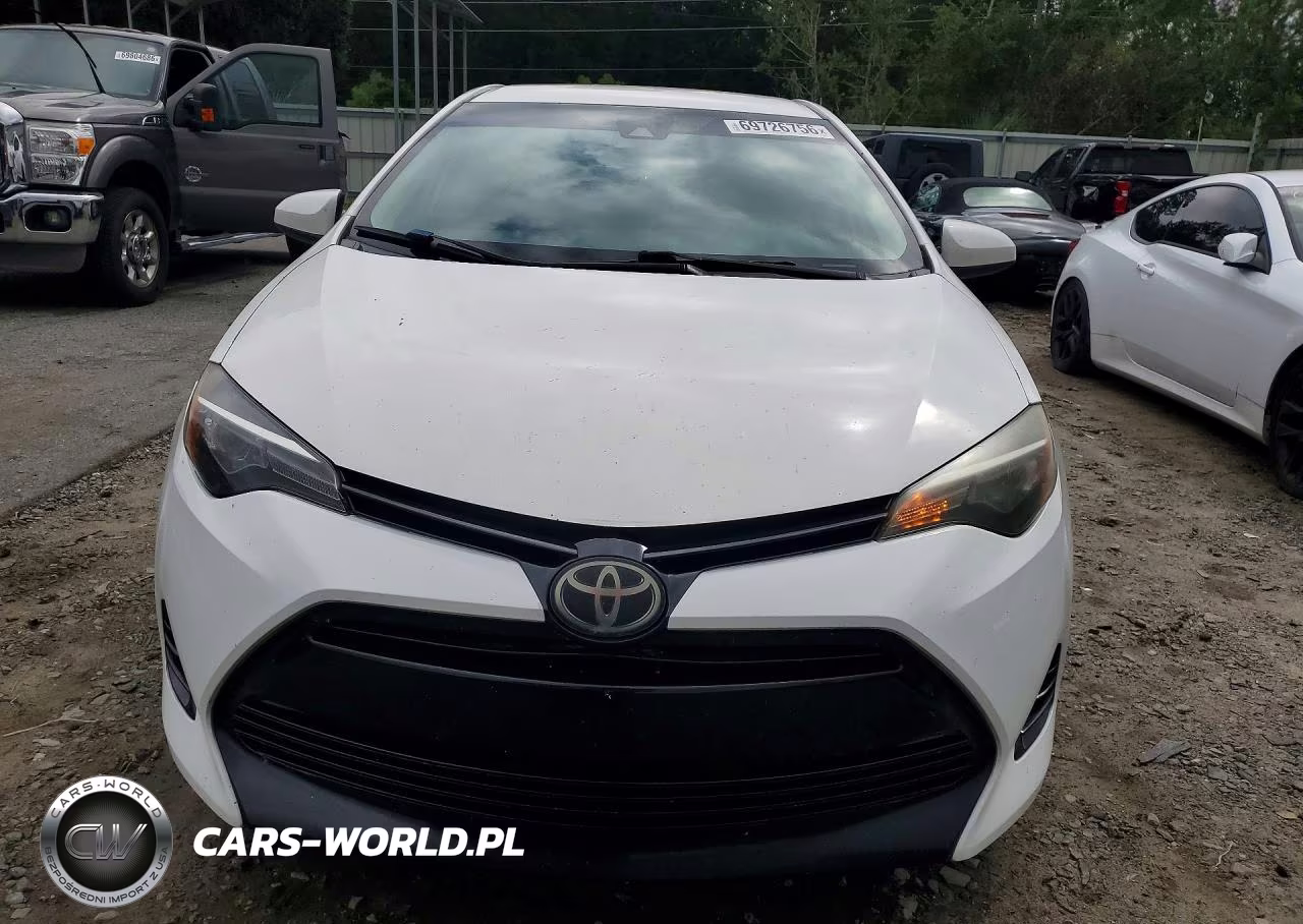 2017 Toyota Corolla Le VIN:5YFBURHE5HP585225 - 5