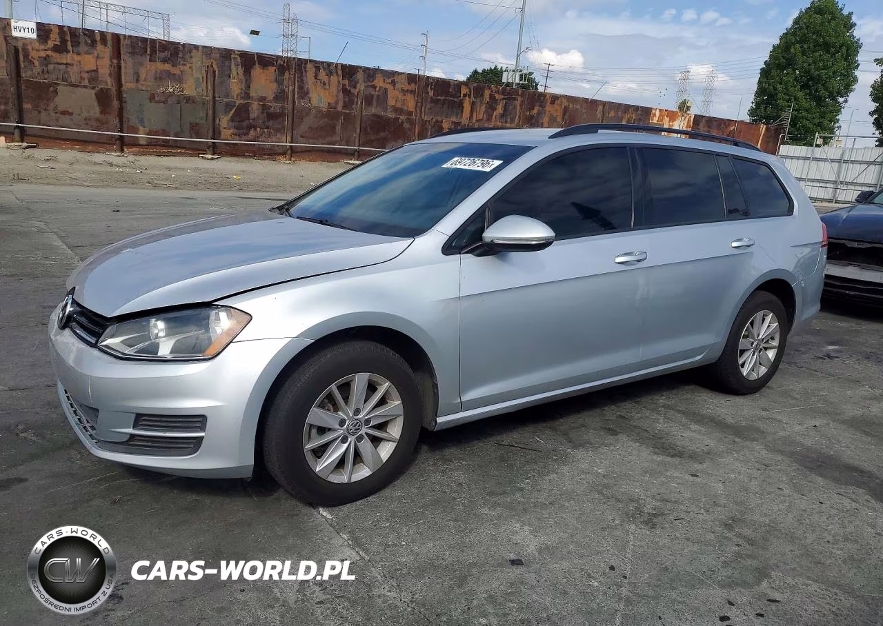 2016 Volkswagen Golf Sportwagen S