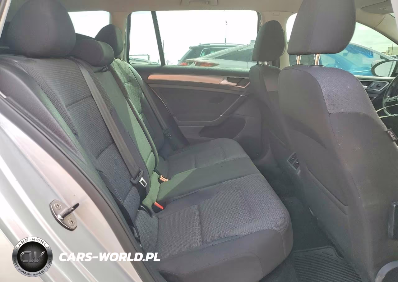 2016 Volkswagen Golf Sportwagen S VIN:3VWC17AU7GM516199 - 10