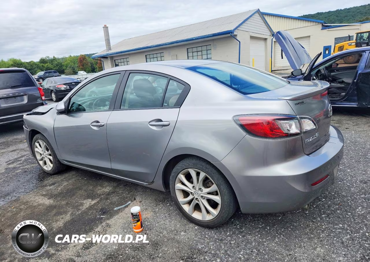 MAZDA 3 S VIN:JM1BL1U56B1385038 - 2
