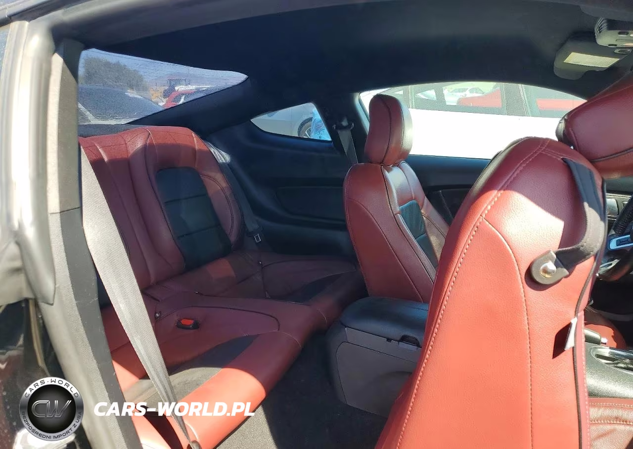 2021 Ford Mustang VIN:1FA6P8TH9M5117628 - 10