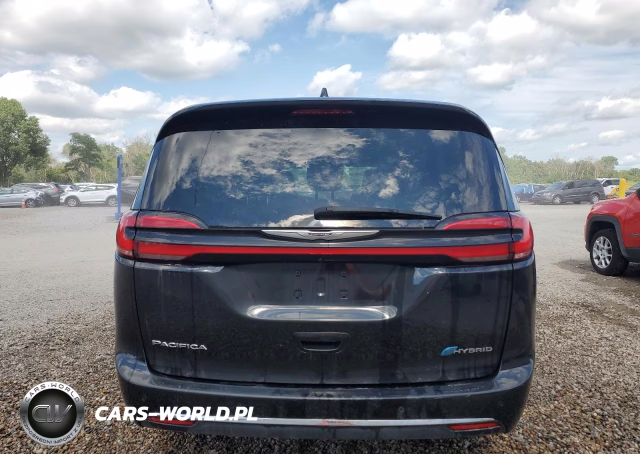2023 Chrysler Pacifica Hybrid Touring L VIN:2C4RC1L73PR626221 - 6