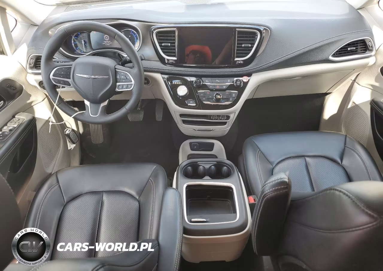 2023 Chrysler Pacifica Hybrid Touring L VIN:2C4RC1L73PR626221 - 8