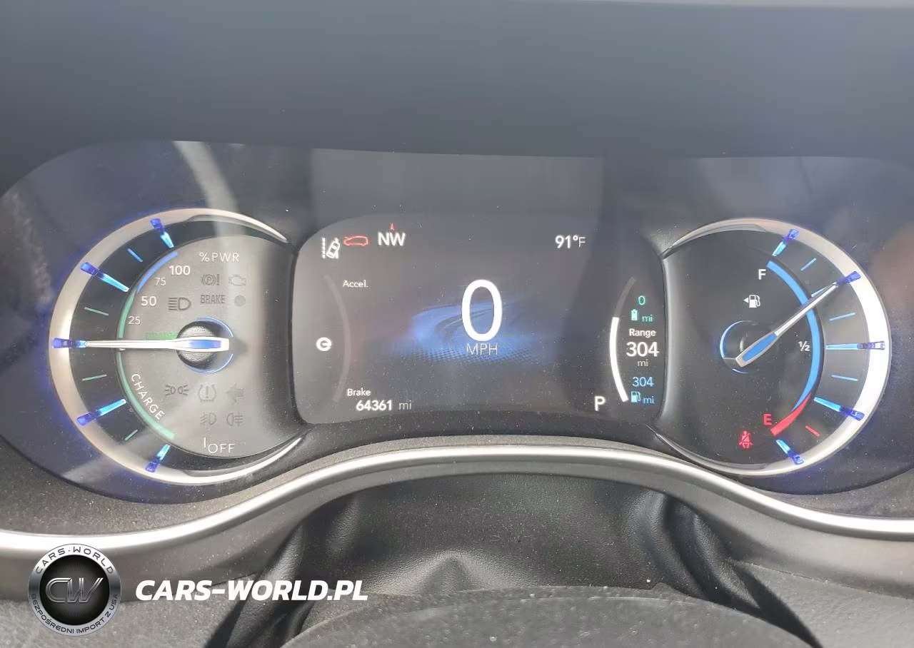 2023 Chrysler Pacifica Hybrid Touring L VIN:2C4RC1L73PR626221 - 9