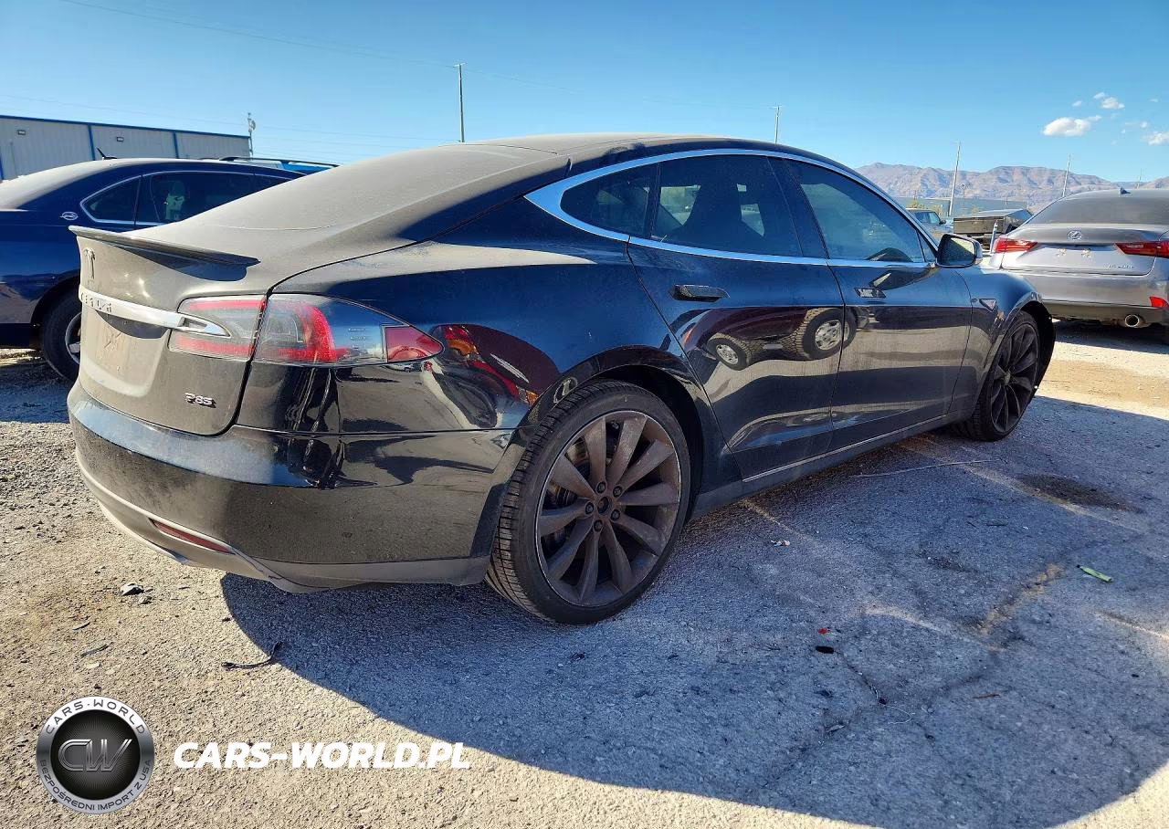 2013 Tesla Model S VIN:5YJSA1DP0DFP07660 - 3