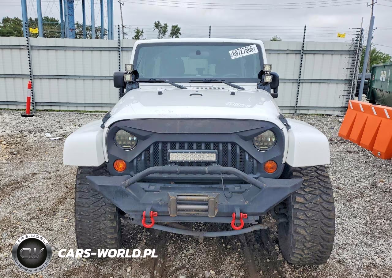 2011 Jeep Wrangler Unlimited Sahara VIN:1J4BA5H16BL604356 - 5