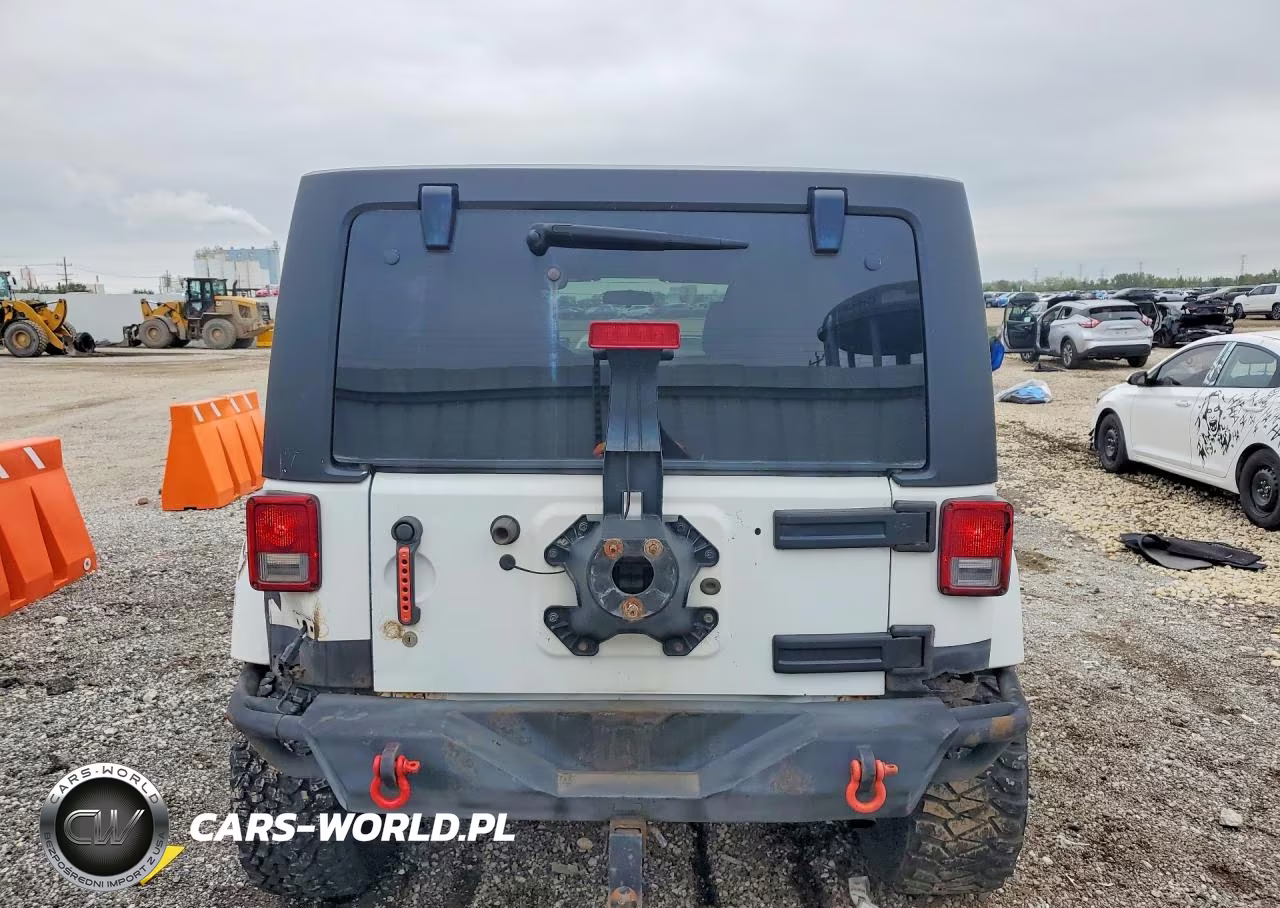 2011 Jeep Wrangler Unlimited Sahara VIN:1J4BA5H16BL604356 - 6