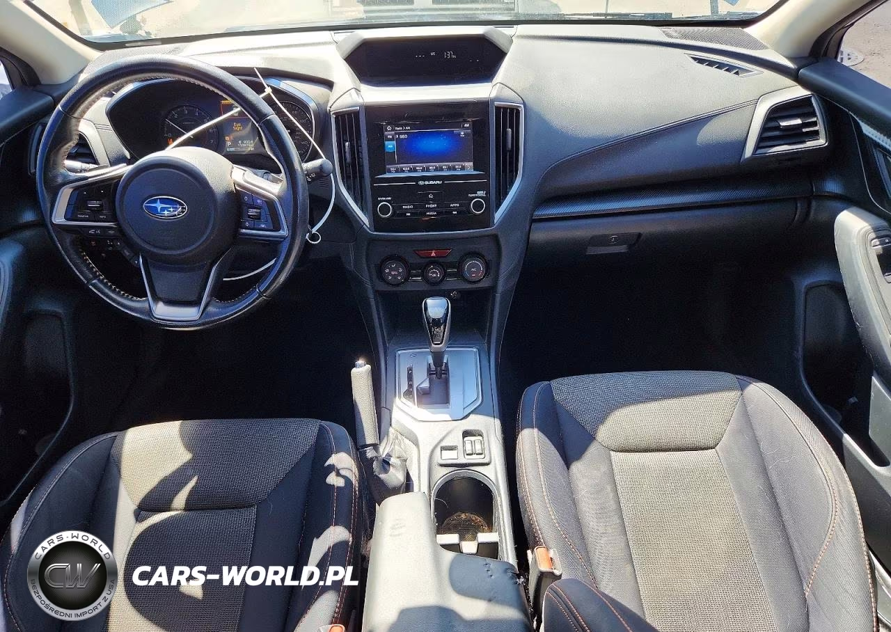 2018 Subaru Crosstrek Premium VIN:JF2GTADCXJH313996 - 8