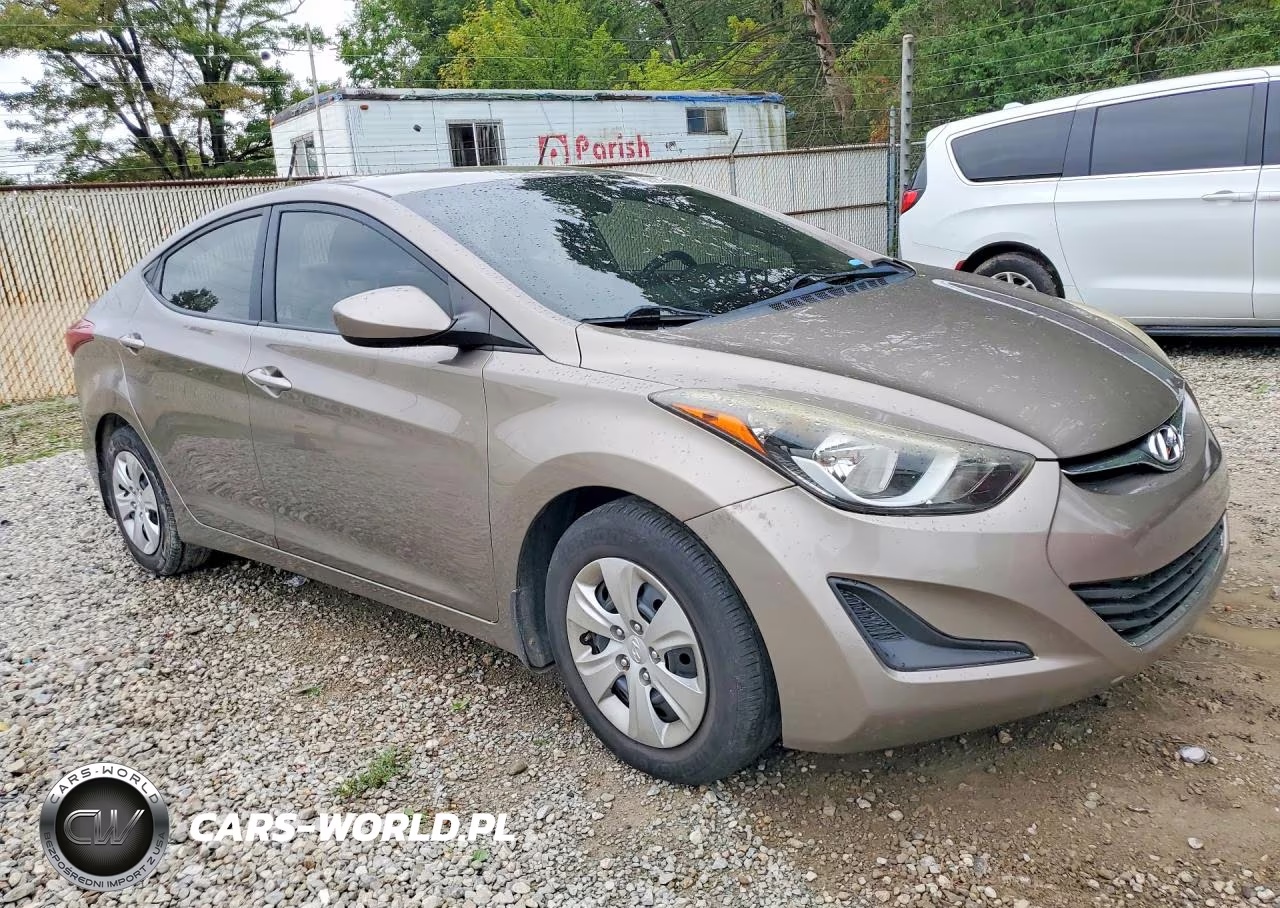 2016 Hyundai Elantra Se VIN:5NPDH4AE6GH670600 - 4