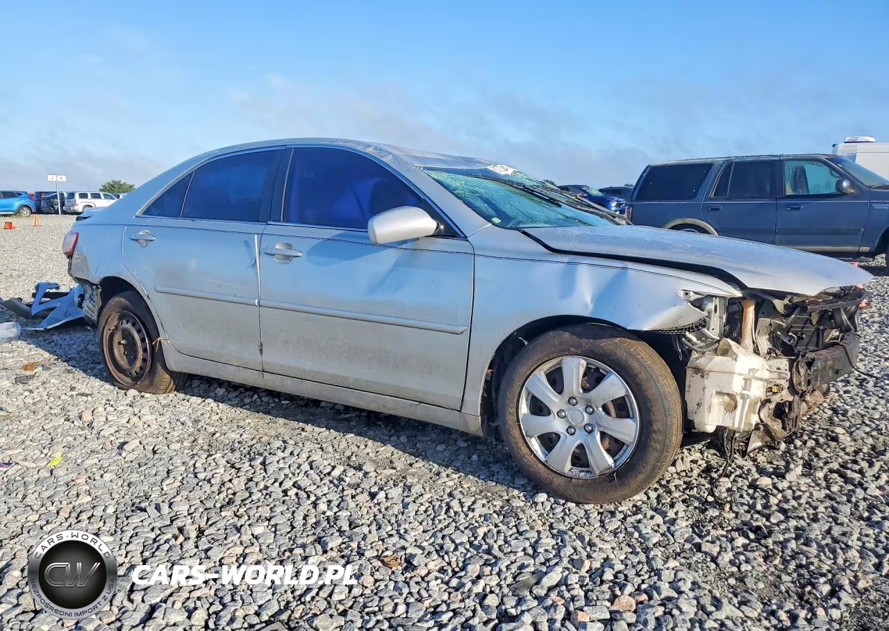 2007 Toyota Camry Le VIN:4T1BE46K27U059110 - 4
