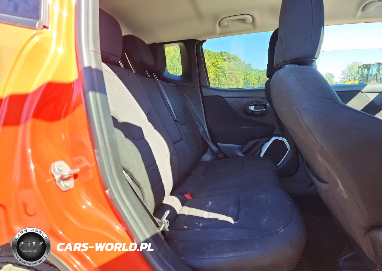 2018 Jeep Renegade Latitude VIN:ZACCJBBB7JPH30312 - 11