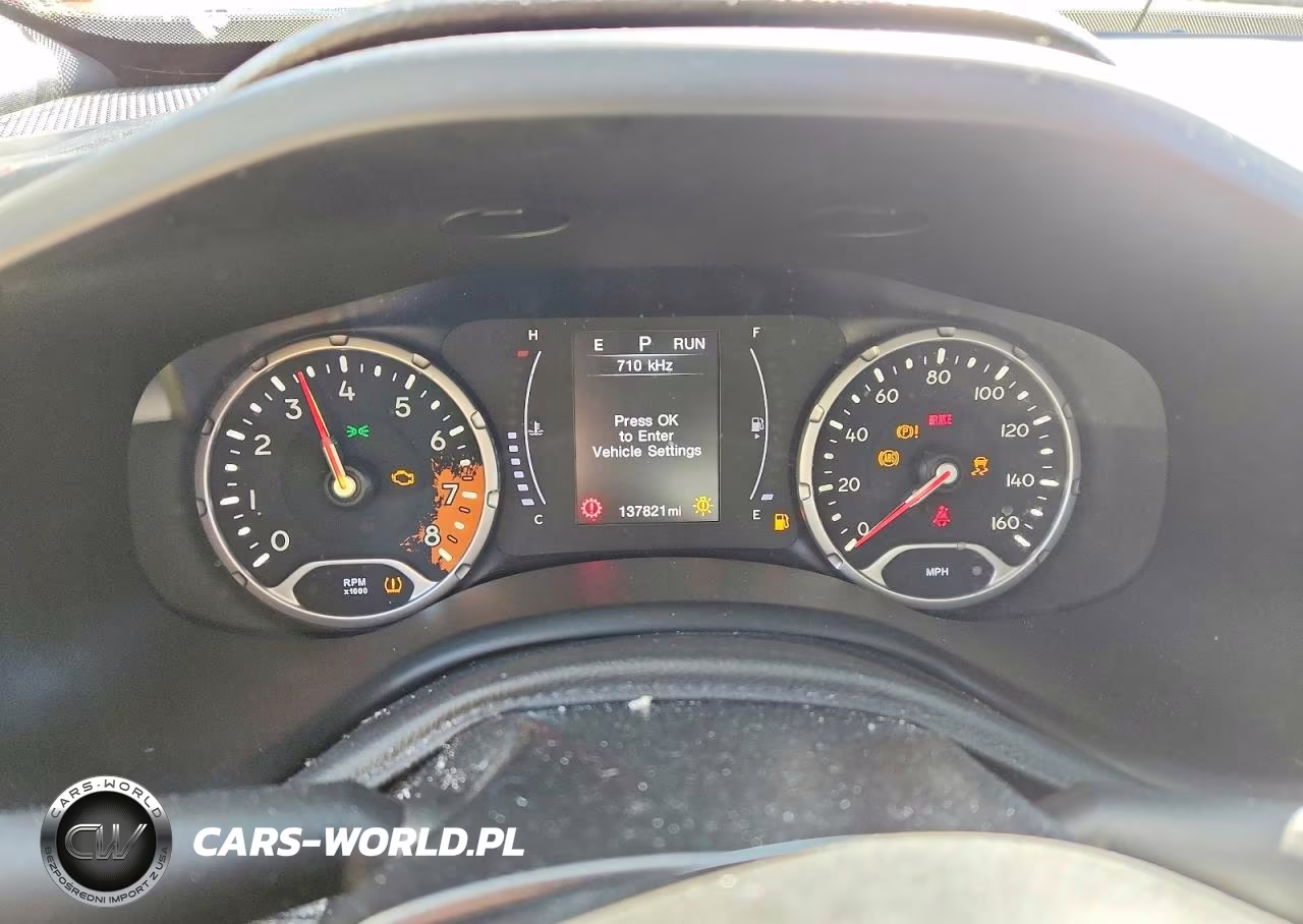 2018 Jeep Renegade Latitude VIN:ZACCJBBB7JPH30312 - 9