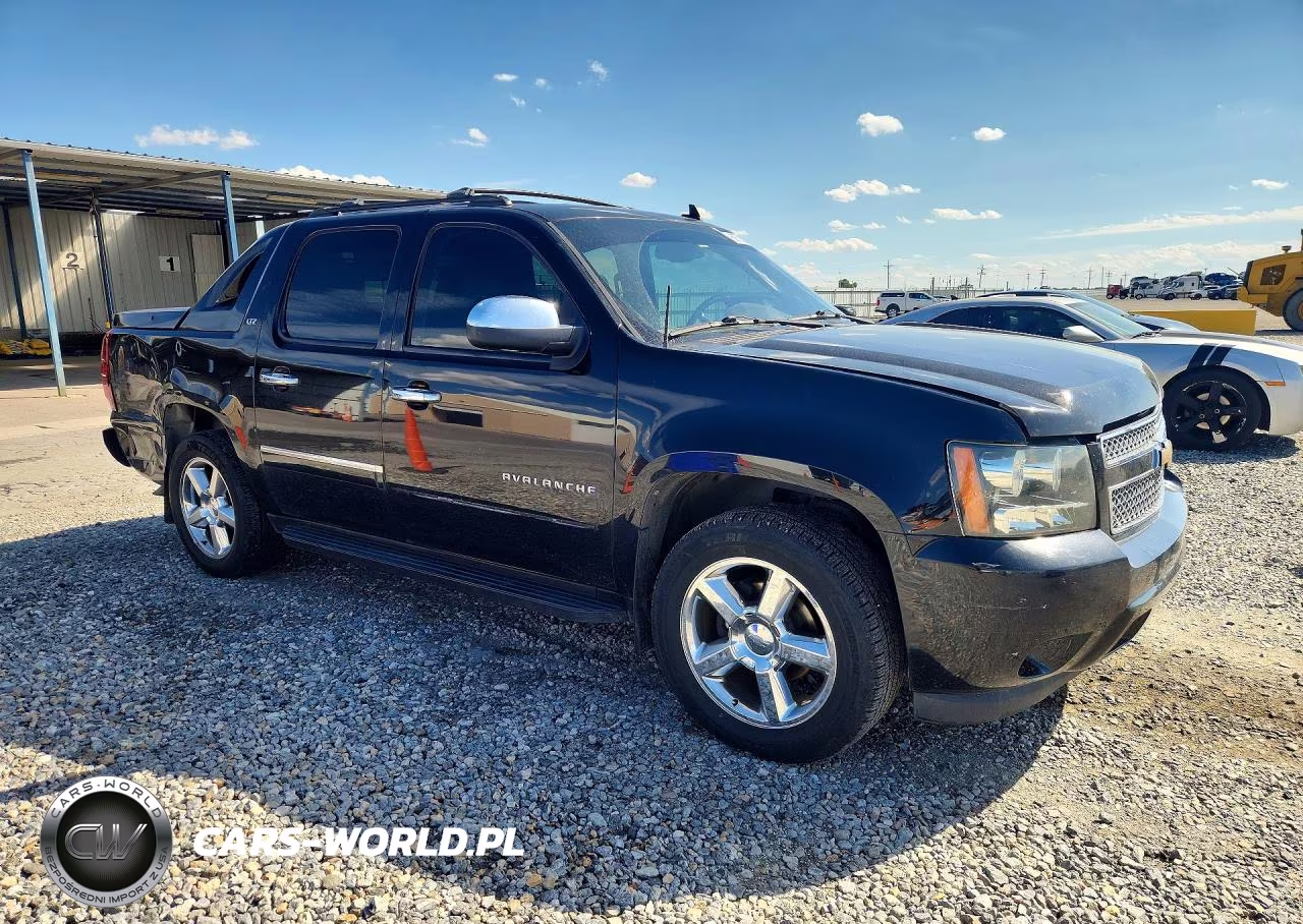 2011 Chevrolet Avalanche Ltz VIN:3GNTKGE31BG306472 - 4