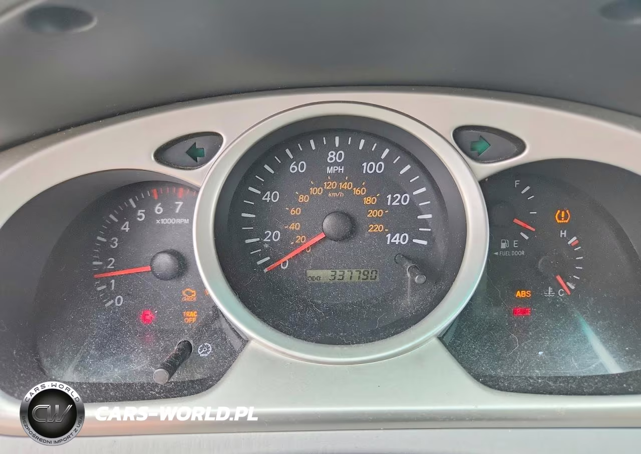 2005 Toyota Highlander Base VIN:JTEDP21A050087904 - 9