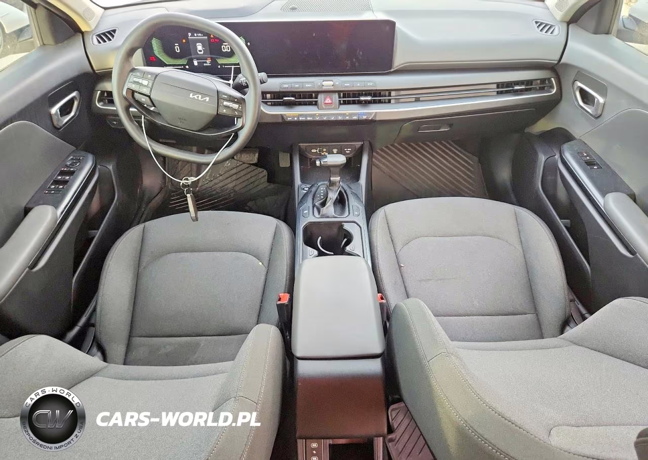 2025 Kia K4 Lxs VIN:3KPFT4DE2SE132864 - 8