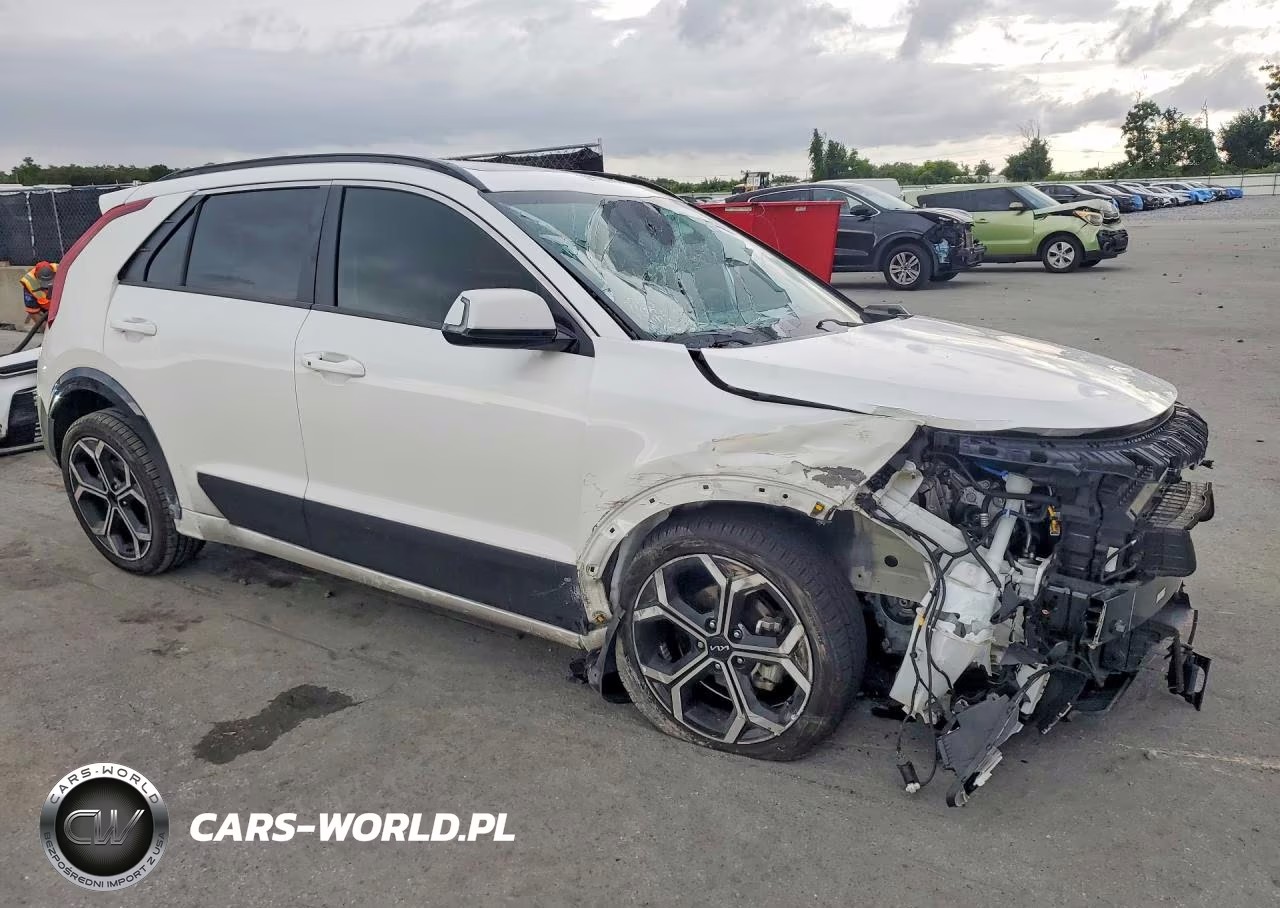 2023 Kia Niro Ex VIN:KNDCR3LE3P5041683 - 4