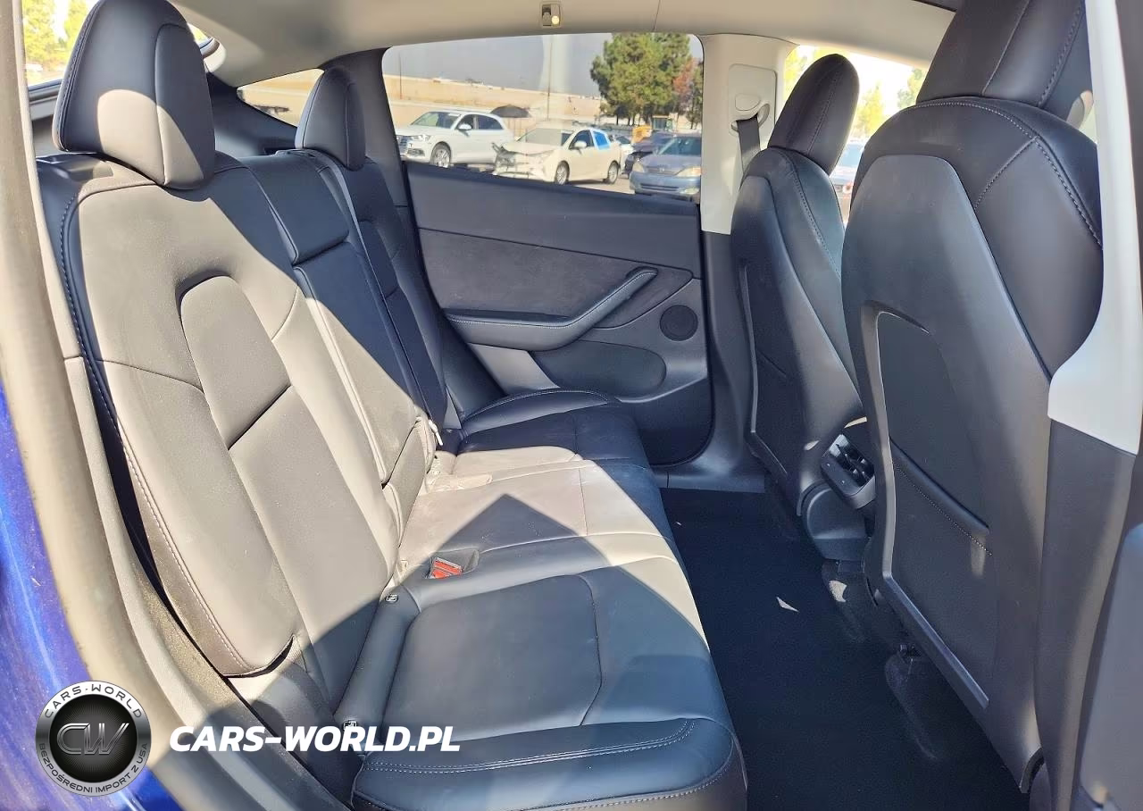 2022 Tesla Model Y VIN:7SAYGDEF9NF501547 - 11
