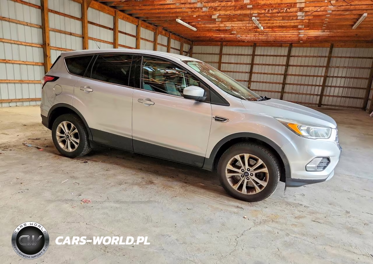 2017 Ford Escape Se VIN:1FMCU9GD7HUD81019 - 4