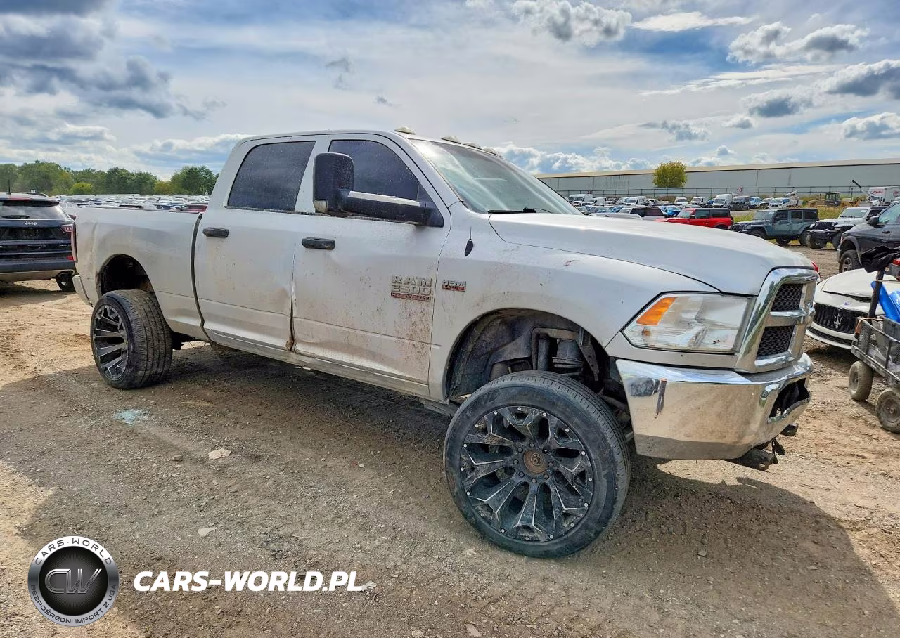 2018 Ram 2500 St VIN:3C6UR5CJ0JG416661 - 4