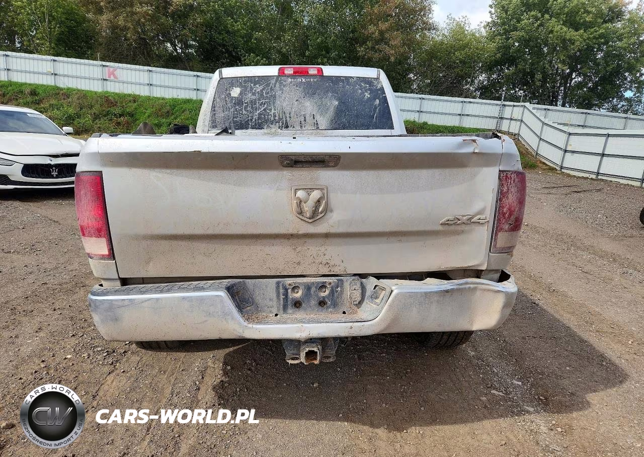 2018 Ram 2500 St VIN:3C6UR5CJ0JG416661 - 6