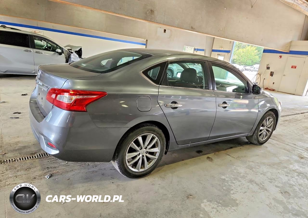 2018 Nissan Sentra S VIN:3N1AB7AP3JY250989 - 3